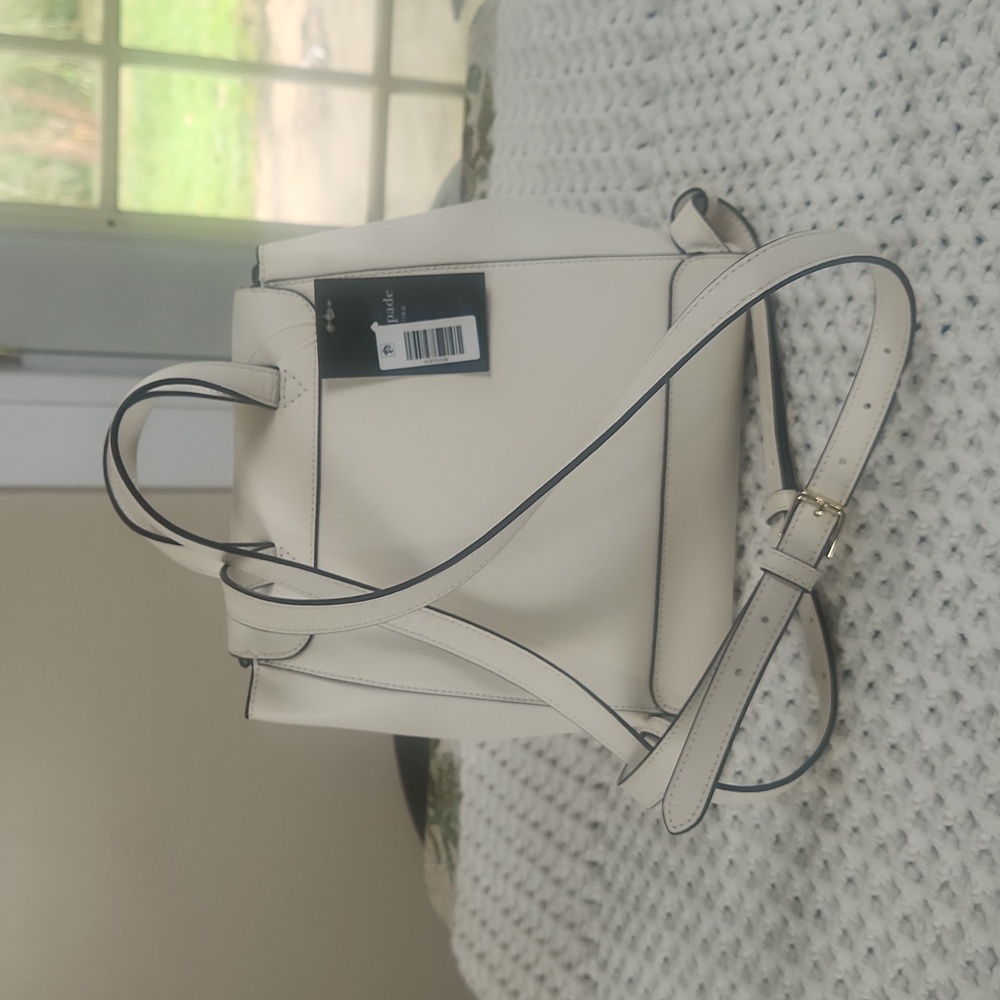 Kate Spade New York Kristi backpack 🎒  New with tag gold hardware adjustable st - Picture 5 of 8